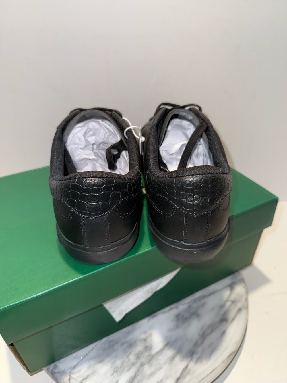 Lacoste Powercourt Leather Sneakers Men 8.5 Black Low Top Logo Casual Shoes - Picture 4 of 9